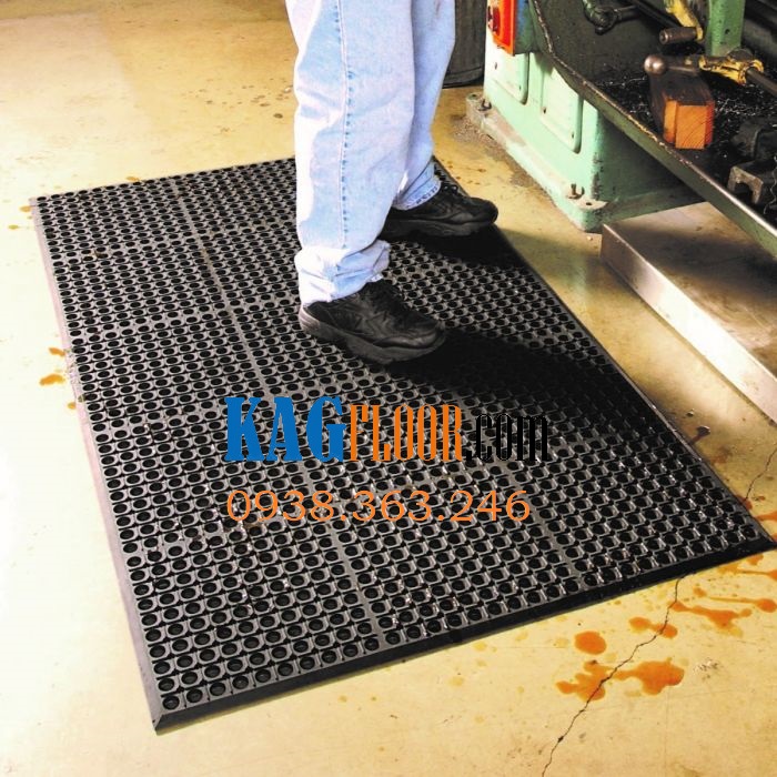Anti-Slip Rubber Flooring-2.jpg (195 KB)